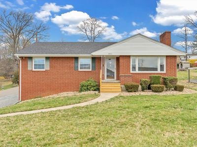 1401 Grove Dr, Pulaski, VA, 24301