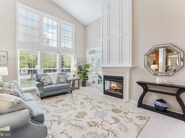 300 Astilbe Dr, Kennett Square, PA 19348