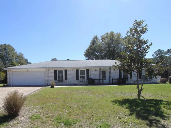 4701 Woodcliff Dr, Pensacola, FL 32504