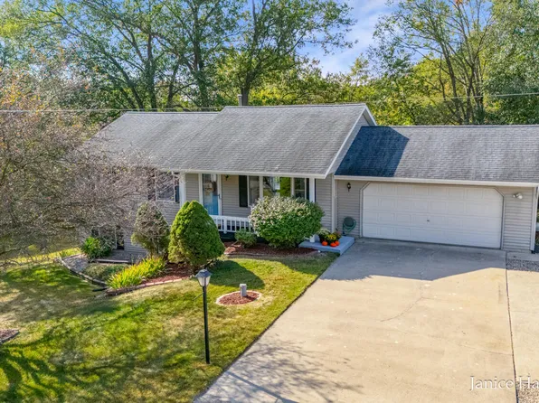 2021 Ottawa Trl, Hastings, MI 49058