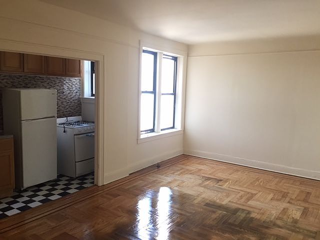 1st image of 4333 46th St APT E10