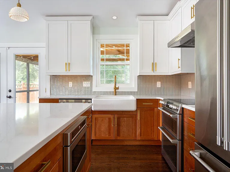 102 Sycamore Rd — Photo 11