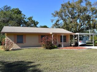 108 Crescent Lake Dr, North Fort Myers, FL 33917