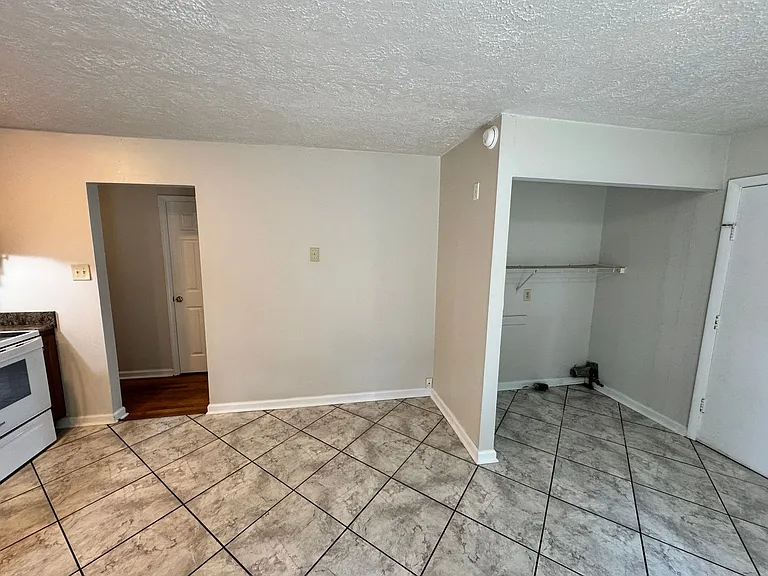 6218 Dart Dr — Photo 15