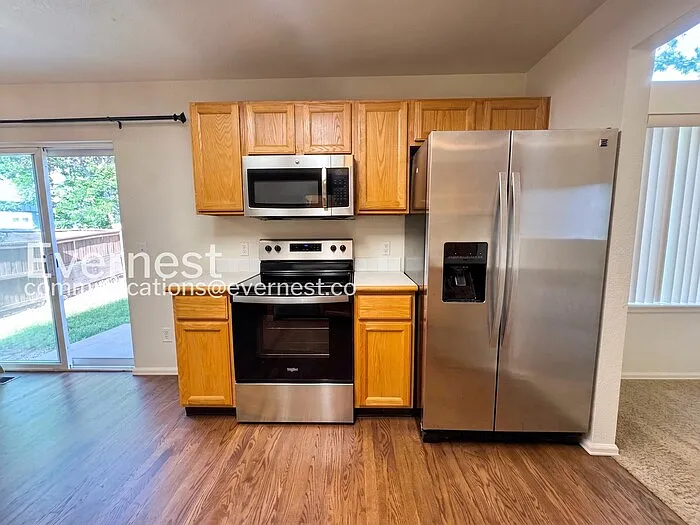 10545 Ashwood Ct — Photo 8
