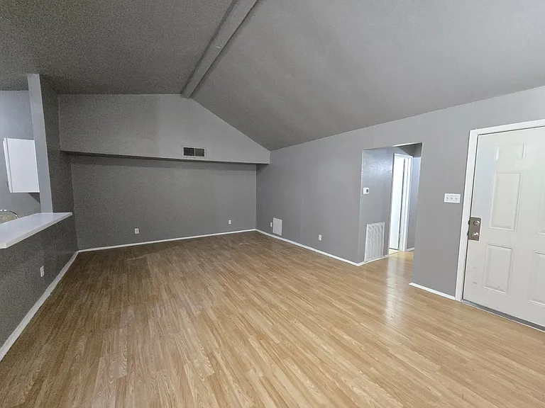 9571 Gonzales Dr — Photo 3