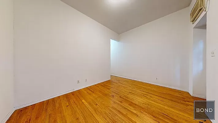 Rented by Bond New York | media 7