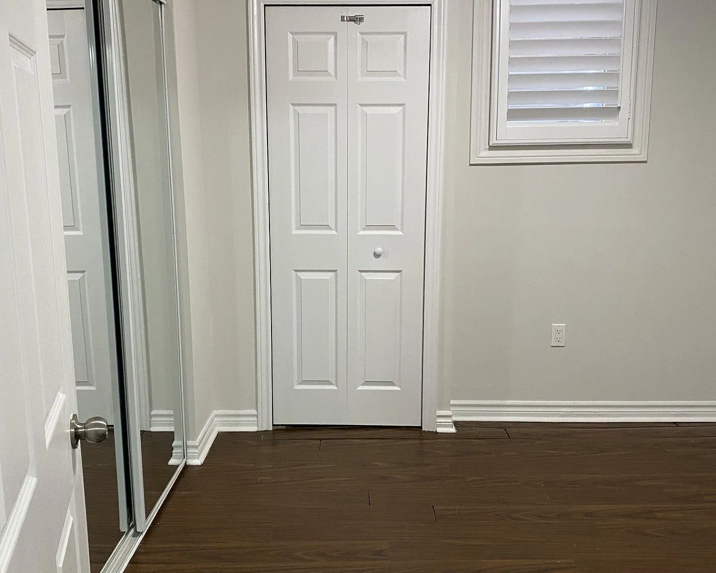 3 bed, $2,300 — Photo 2