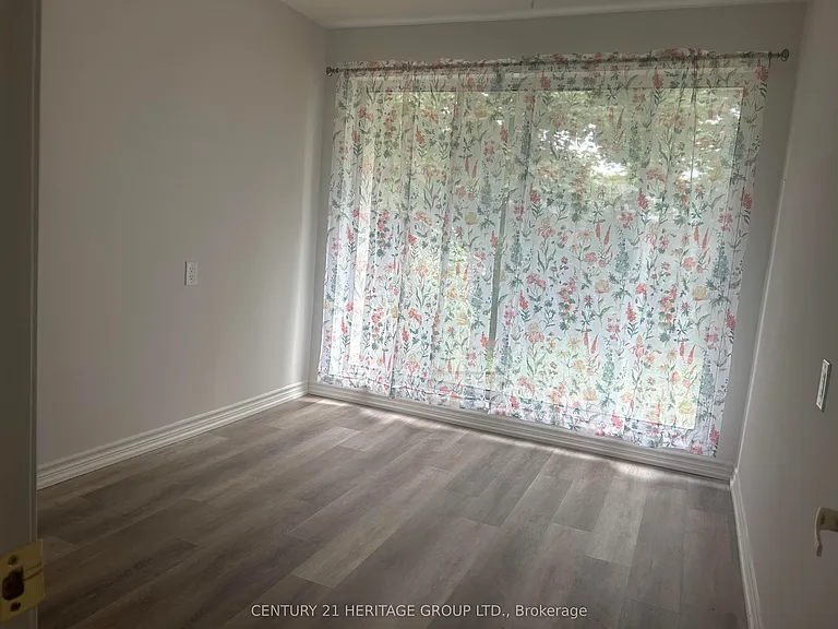 408 Osiris Dr — Photo 7