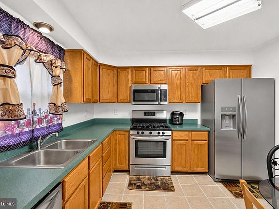 3rd image of 7318 Rotunda Ct