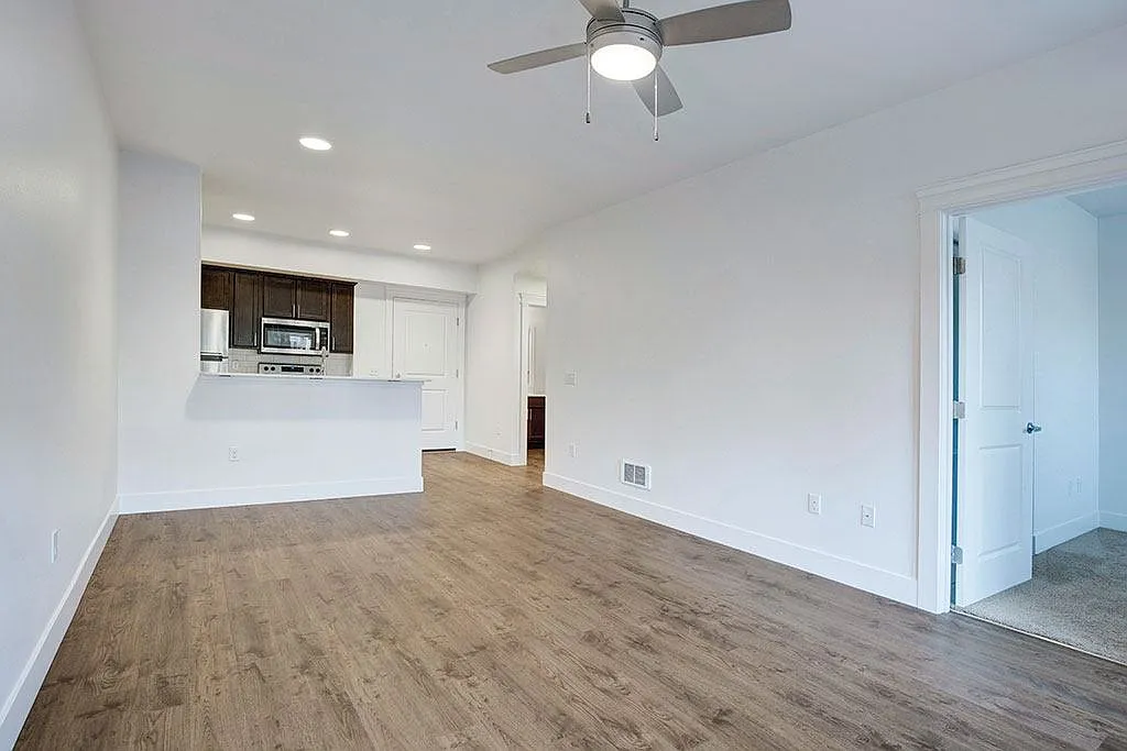 Toscana Apartment Homes — Photo 4