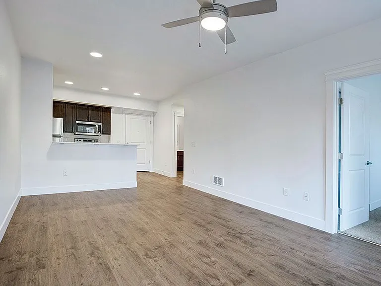 Toscana Apartment Homes — Photo 4