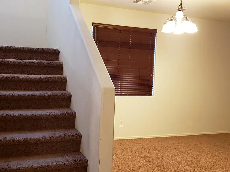2099 S Martingale Rd — Photo 9