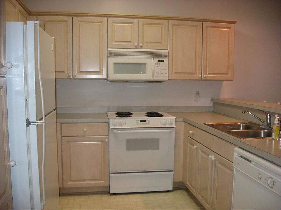 2nd image of 4103 Sweetwater Blvd
