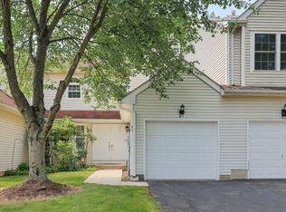 85 Choctaw Ridge Rd, Branchburg, NJ 08876