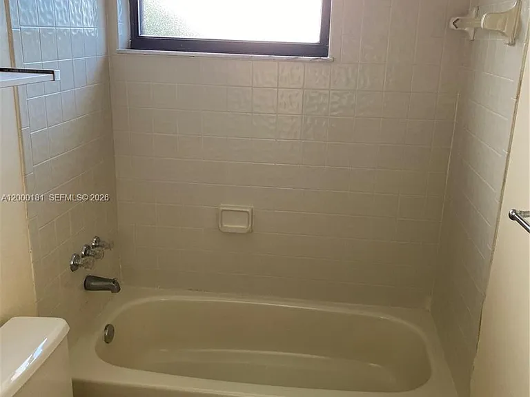 1900 Diana Dr #3D — Photo 15