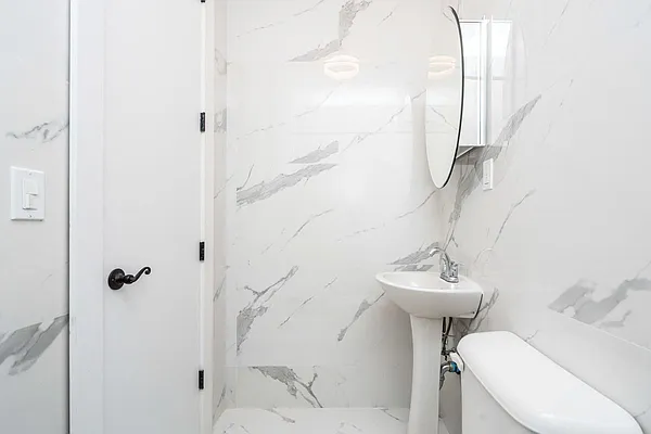 Rented by EXR | media 32