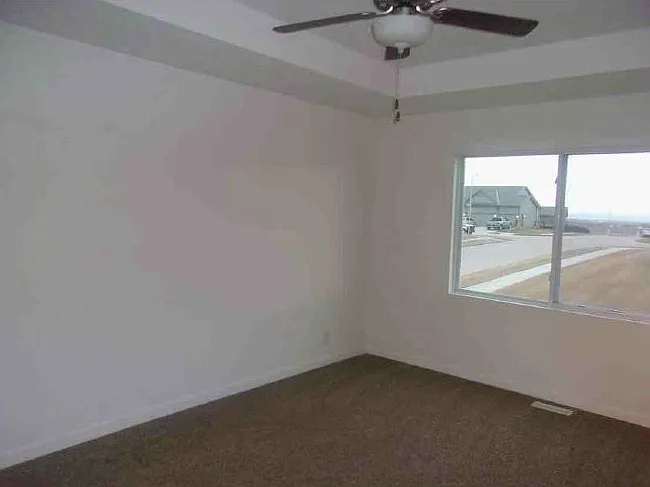 7121 N 167th Ave — Photo 9