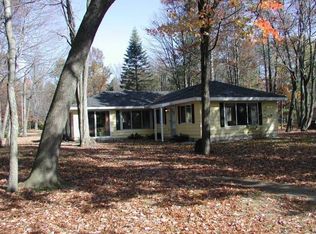 104 Seawood Ct, Prudenville, MI 48651