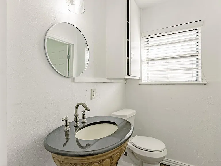 5821 Circular Dr — Photo 26