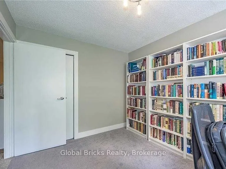 1096 N Jalna Blvd #39 — Photo 17