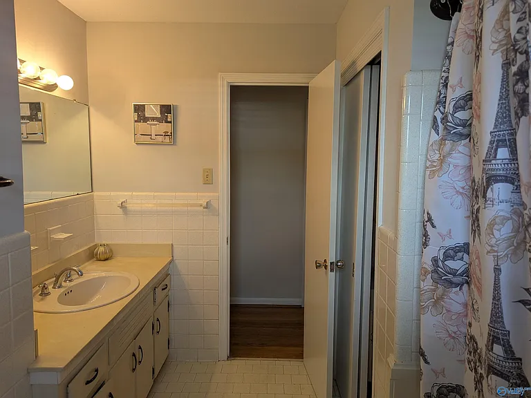 107 Strong Ct SE — Photo 16
