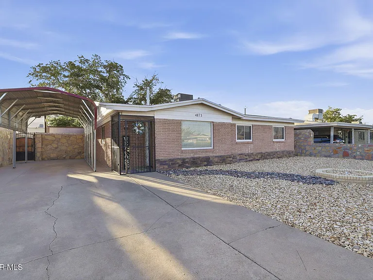 4873 McGregor Dr — Photo 2