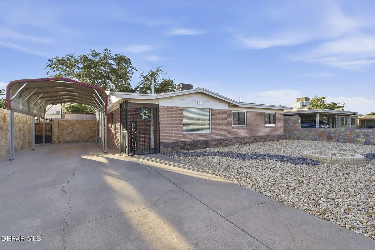 Building Photo - 4873 McGregor Dr