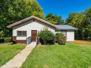 1110 Eastern Valley Rd, Bessemer, AL 35020