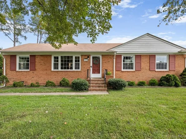 9372 Cedar Ln, Mechanicsville, VA 23116