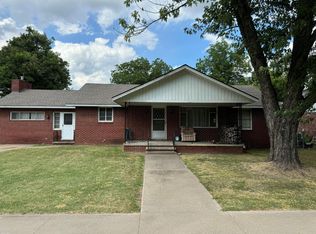 306 S Main St, Afton, OK 74331