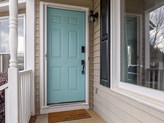 5th image of 401 Fairdale Dr