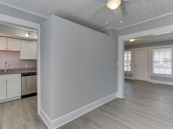 5th image of 70 Manly St #1