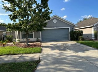 10727 Standing Stone Dr, Wimauma, FL 33598