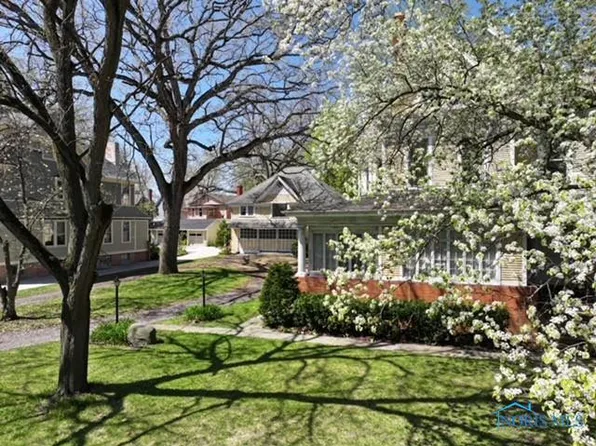 2401 Robinwood Ave, Toledo, OH 43620