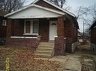 5645 Park Ln, Saint Louis, MO 63136