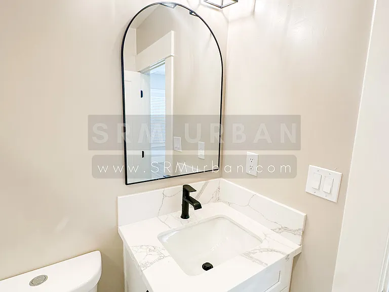 1557 8th Ave #16 — Photo 3