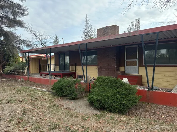 8251 Terminal Street NE, Moses Lake, WA 98837