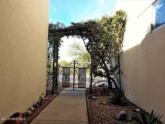 2nd image of 919 S Placita Guarina