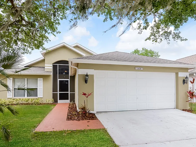 1430 Maximilian Dr — Photo 1