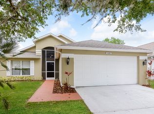 1430 Maximilian Dr, Zephyrhills, FL 33543