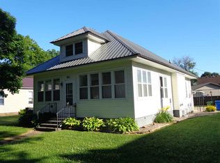 314 W Superior St, Clarksville, IA 50619