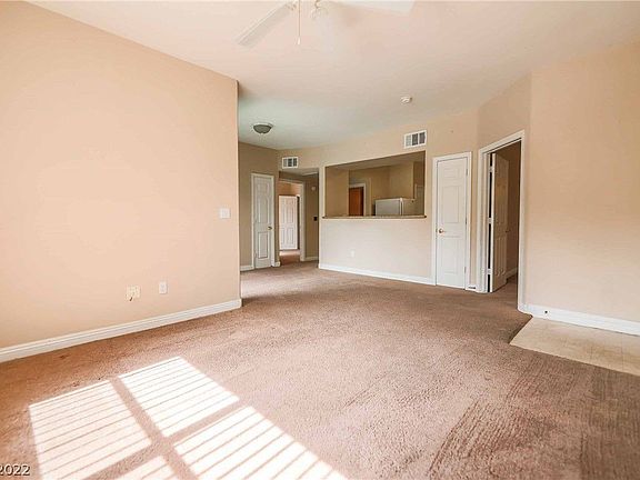 4th image of 8000 W Badura Ave #1025