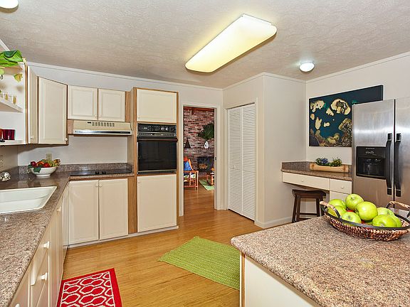 5th image of 47-543 Halemanu St