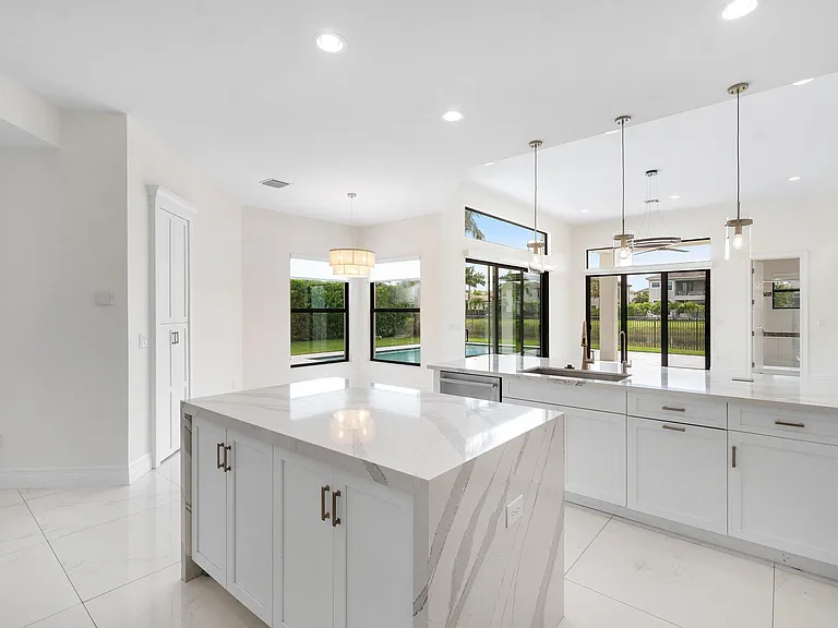 17352 Rosella Rd — Photo 12