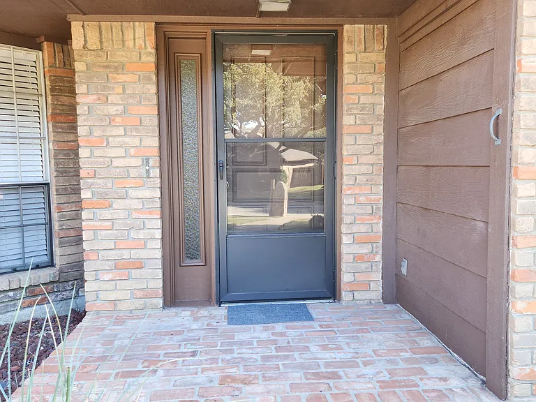 3318 Lanarc Dr — Photo 5
