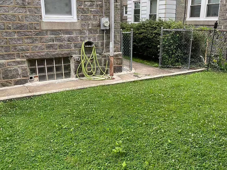 4220 Hartel Ave — Photo 3
