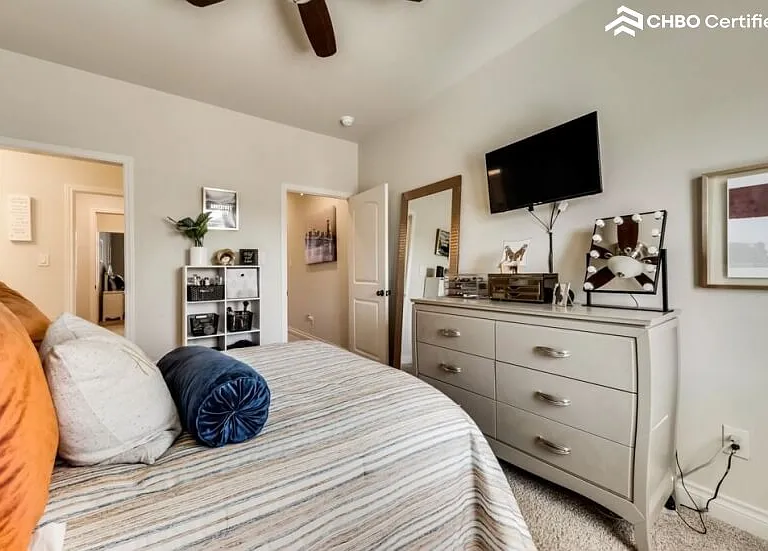 3830 Desert Springs Ln — Photo 30