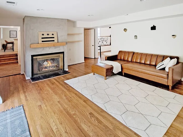 1904 Taylor Ave — Photo 20