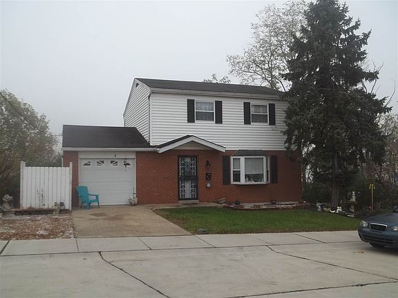 2nd image of 36 Shaw Dr